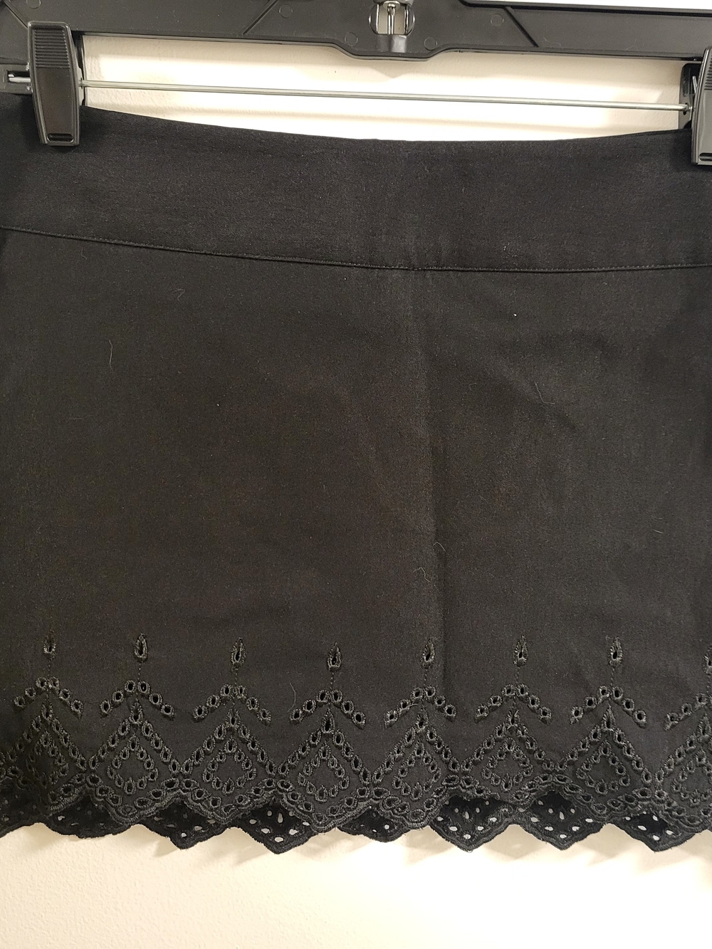GUESS Black Eyelet-Trim Mini Skirt Size 10